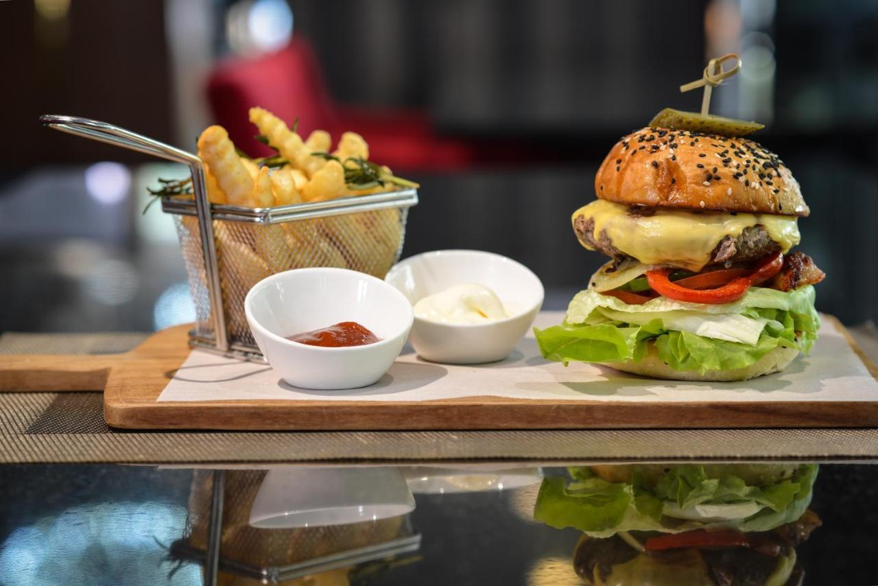 Khách sạn Arize Sukhumvit Bangkok